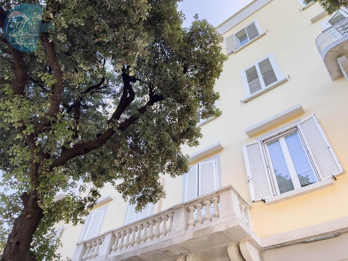 Viale Miramare 157 Tirabora Short Rent Apartment Trieste Bagian luar foto